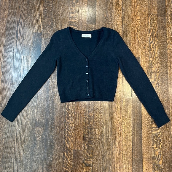 Abercrombie & Fitch Slim Fuzzy Short Cardigan (S) - Picture 2 of 3